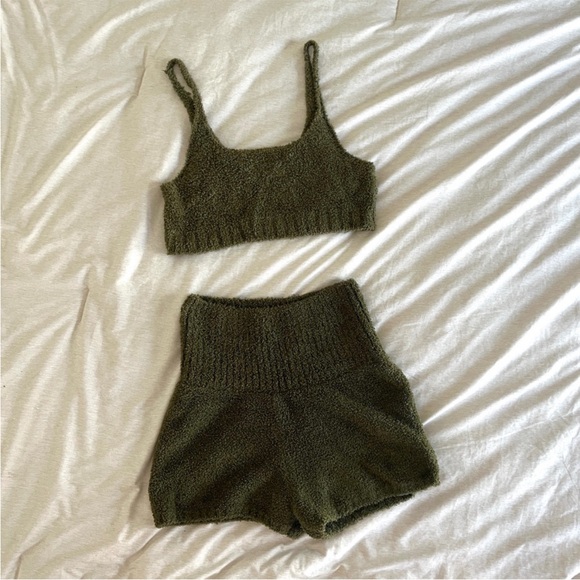 Urban outfitters out from under crop top and shorts green knit lounge set size L - Picture 4 of 8